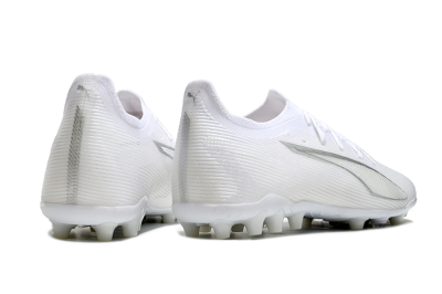 Puma Ultra 5 Ultimate MG Multi Ground Soccer Cleats - White/Silver