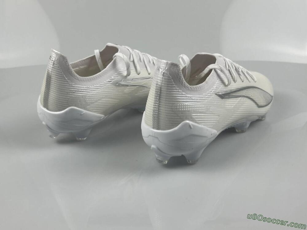 Puma Ultra 5 Ultimate FG Firm Ground Soccer Cleats - White/Silver