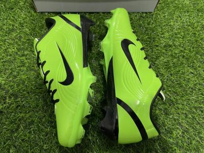 Ronaldo x Nike R9 Mercurial Vapor 3 FG Firm Ground Soccer Cleats - Green/Black