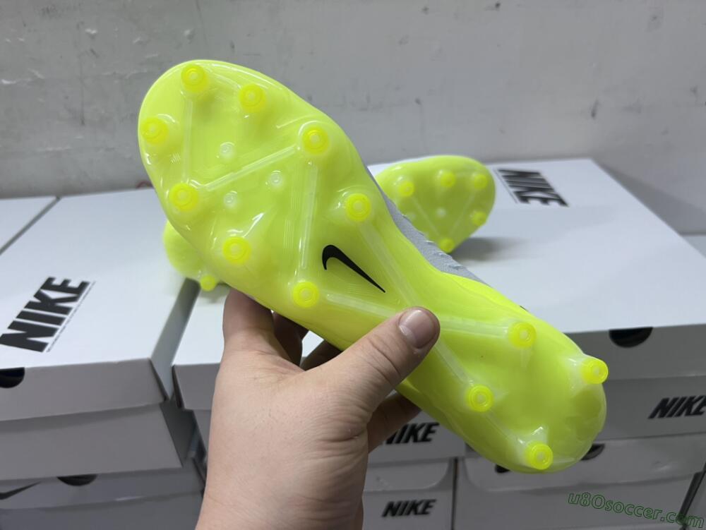 Nike Phantom Luna Elite AG Artificial Grass Soccer Cleats - Grey/Yellow/Black
