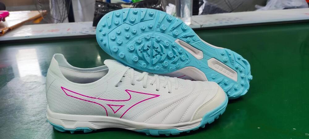 Mizuno Morelia Neo Sala β Japan TF Artificial Turf Soccer Shoes - White/Blue/Red