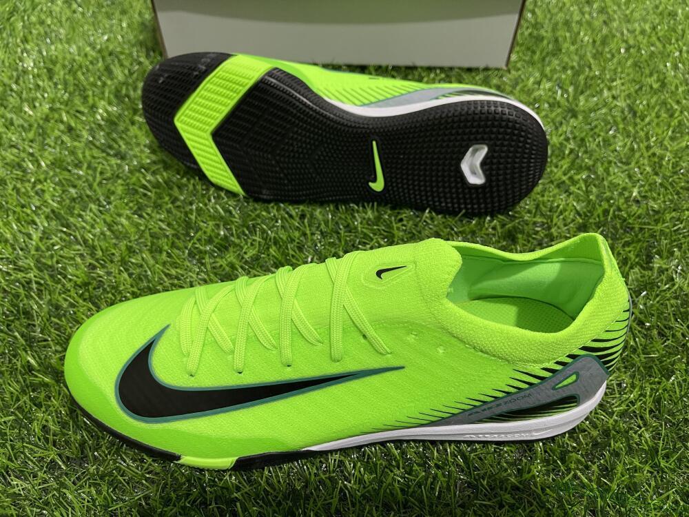 Nike Air Zoom Mercurial Vapor 16 Elite IC Indoor & Futsal Soccer Shoes - Yellow/Black/Silver