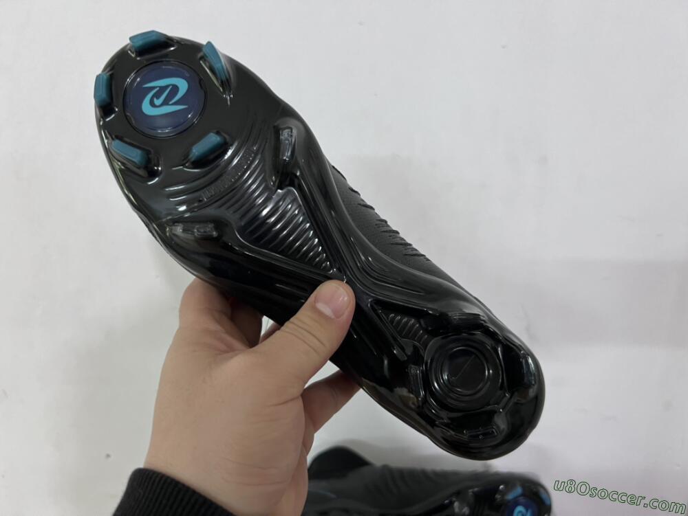 Nike Phantom Luna Elite NU FG Firm Ground Soccer Cleats - Black/Blue