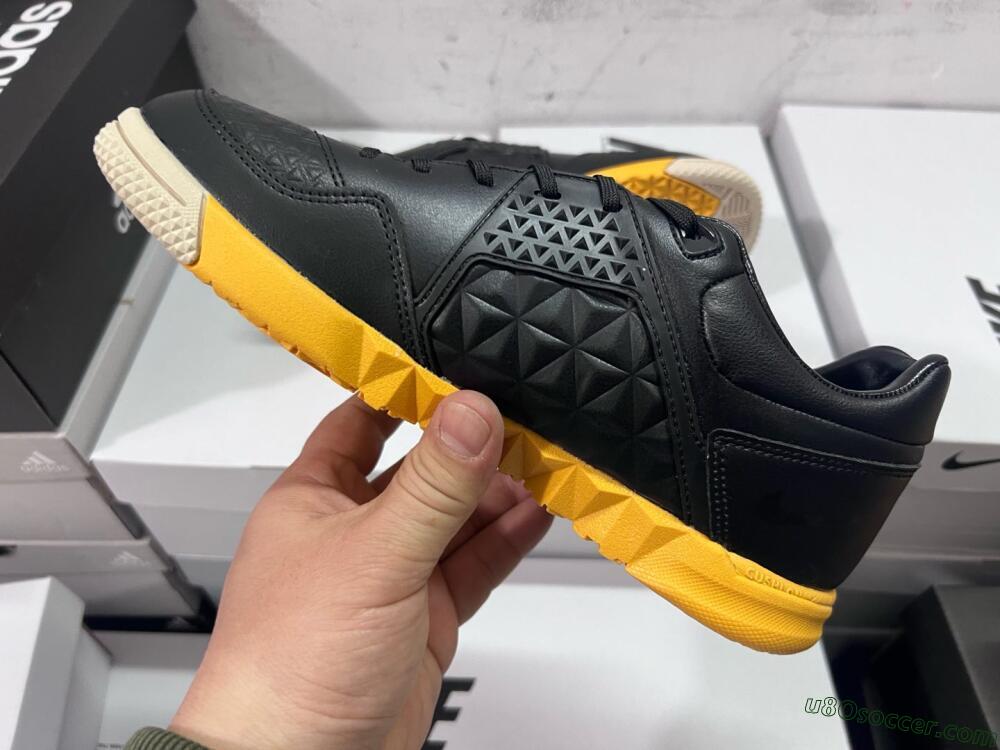 Nike Street Gato IC Indoor & Futsal Soccer Shoes - Black/Yellow/Beige