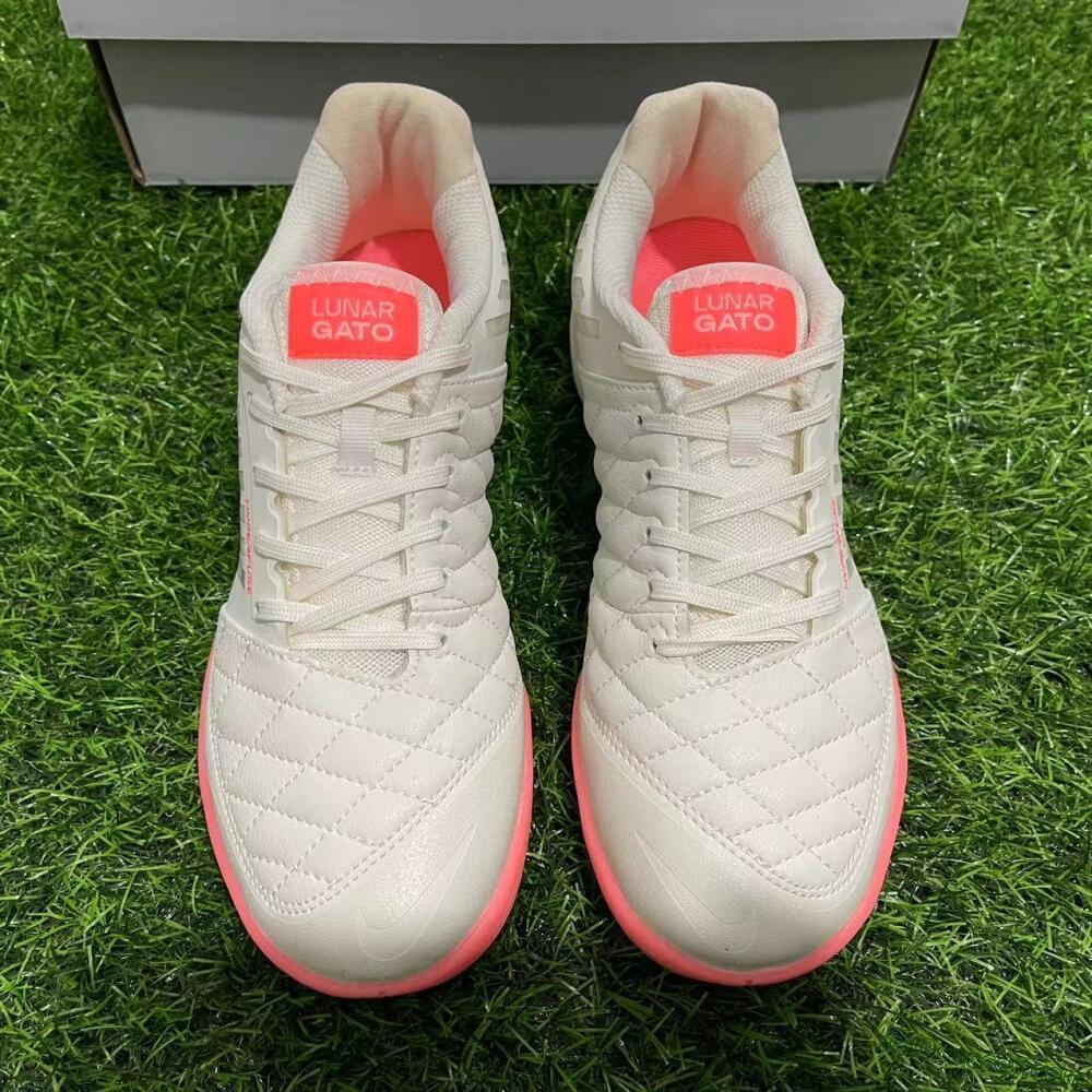 Nike Lunar Gato 2 IC Indoor & Futsal Soccer Shoes - Beige/Pink