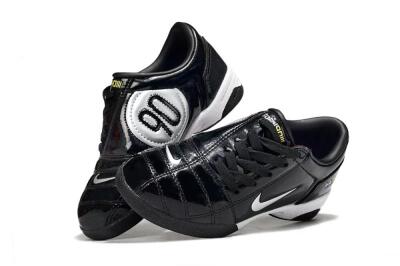 Nike Total 90 III IC Indoor & Futsal Soccer Shoes - Black/White