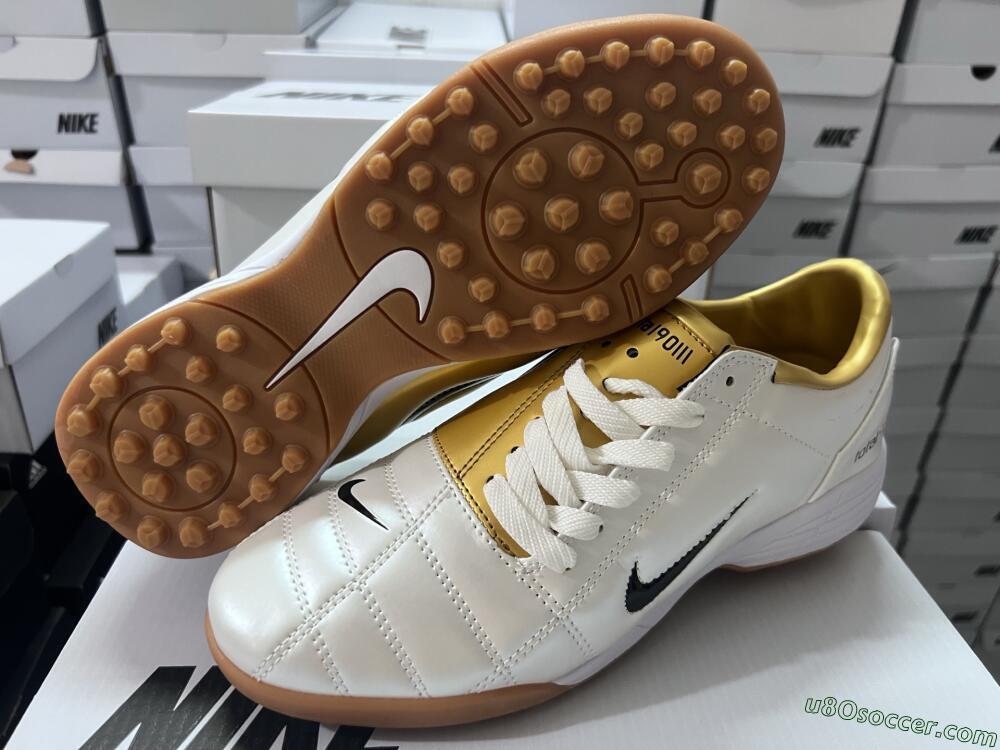 Nike Total 90 II TF Artificial Turf Soccer Shoes - Silver/Black/Gold