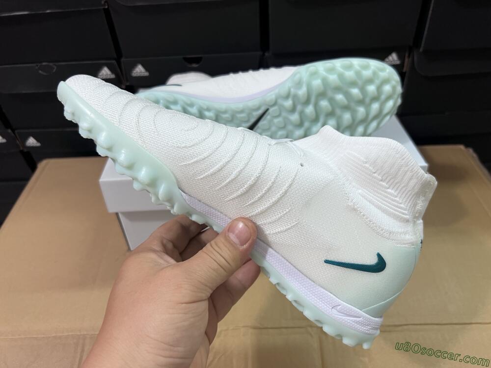 Nike Phantom Luna Elite TF Artificial Turf Soccer Shoes - Beige/Green