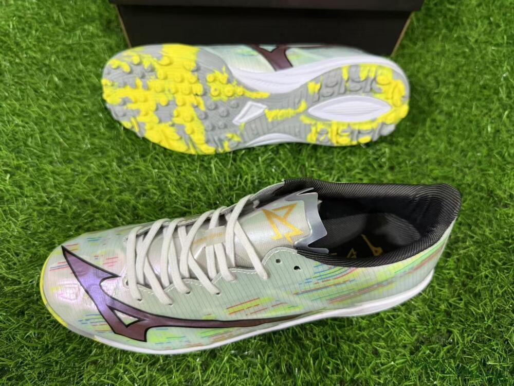 Mizuno Morelia Alpha Beta TF Artificial Turf Soccer Shoes - Yellow/Red/Blue