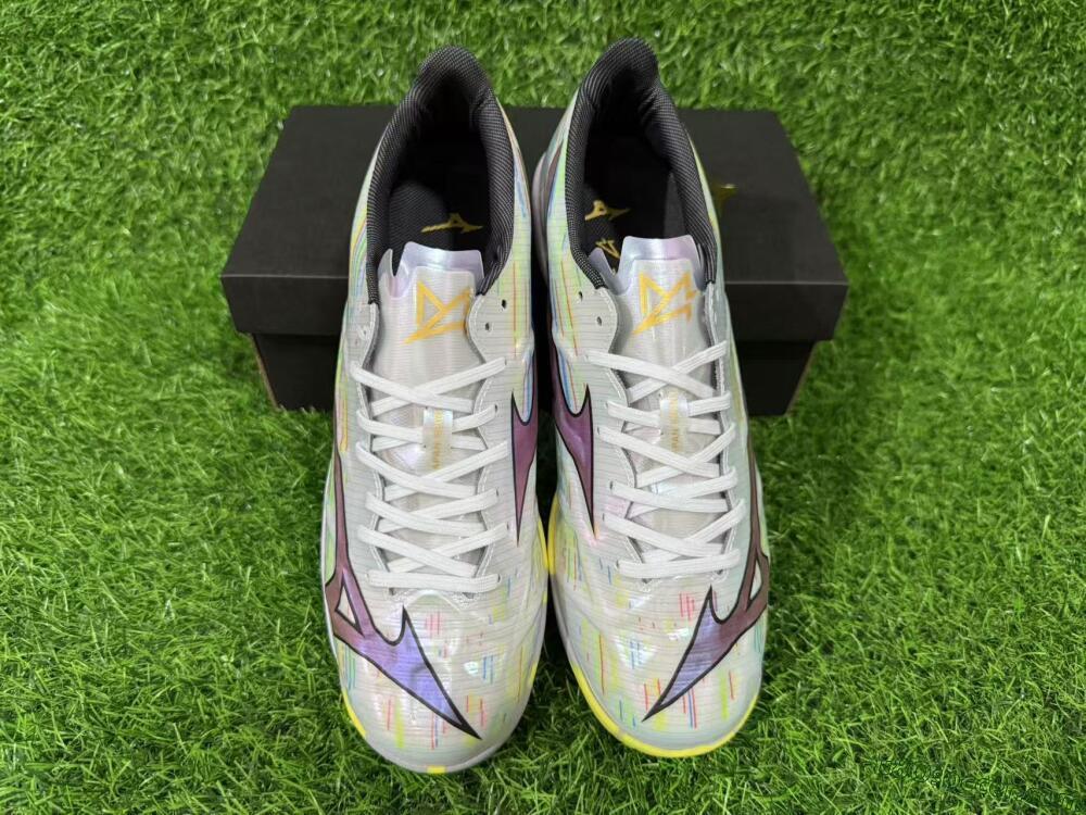 Mizuno Morelia Alpha Beta TF Artificial Turf Soccer Shoes - Yellow/Red/Blue