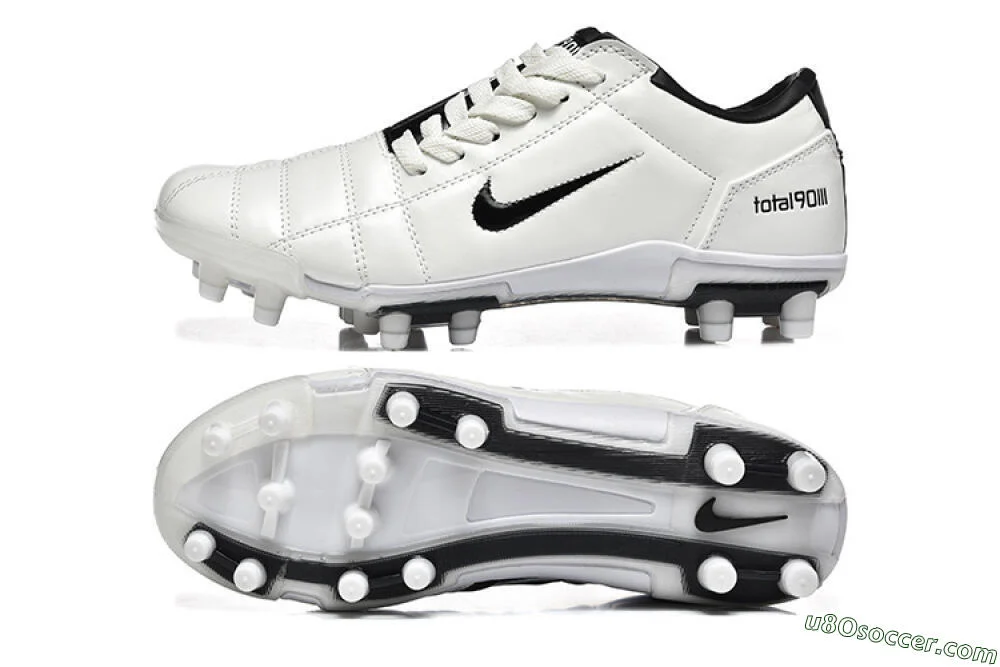ナイキ トータル90 3 White and Black Nike Total 90 3 SP - White / Black / Gum – Kith