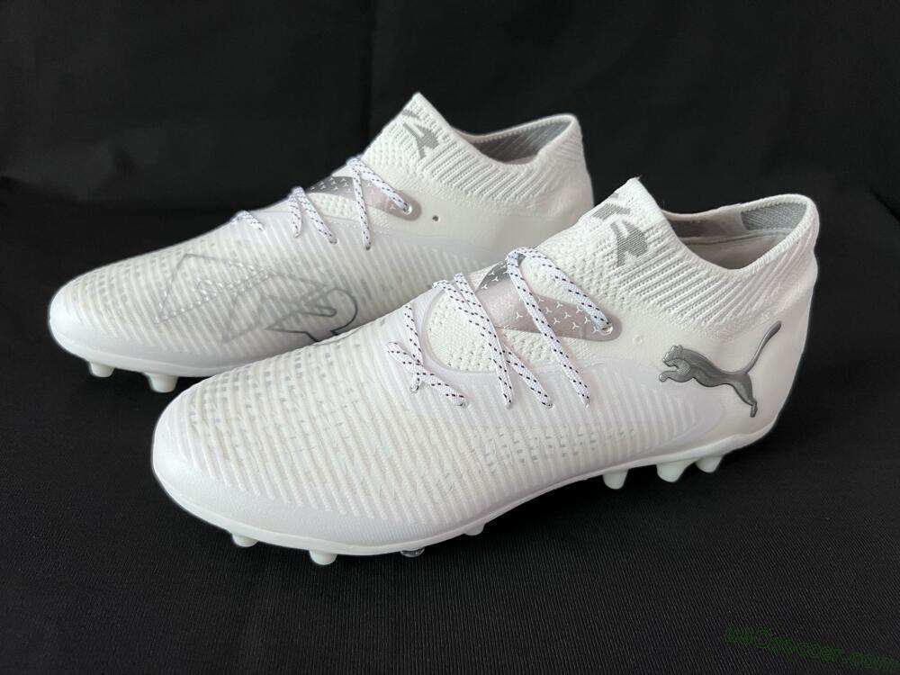 Puma Future 8 Ultimate AG Artificial Grass Soccer Cleats - Beige/Black/White