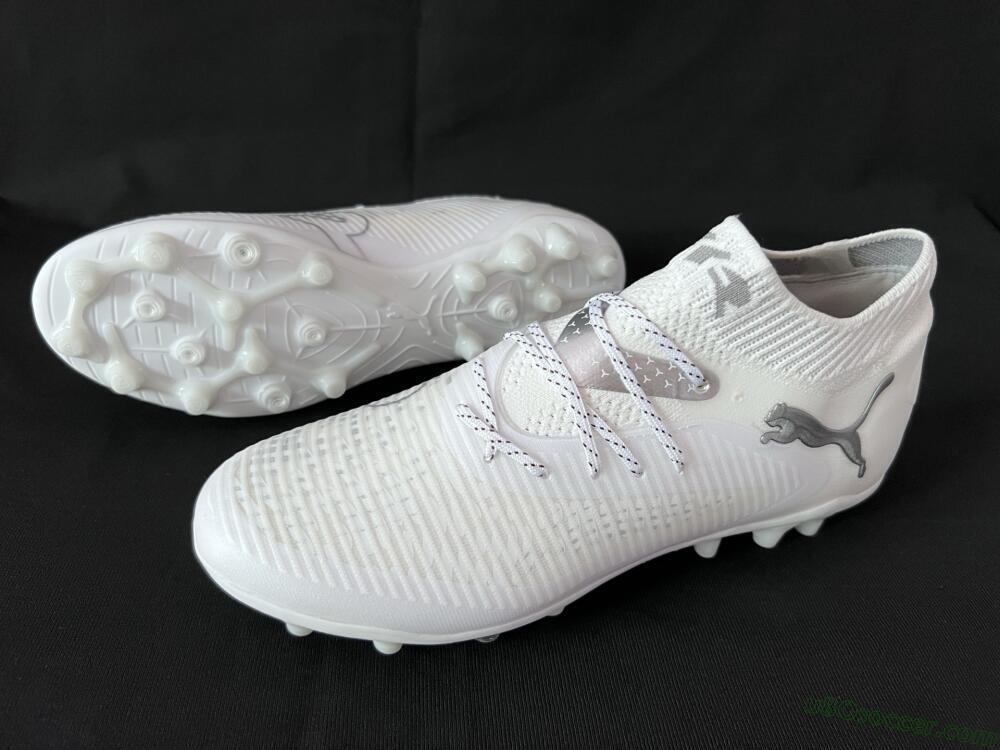 Puma Future 8 Ultimate AG Artificial Grass Soccer Cleats - Beige/Black/White