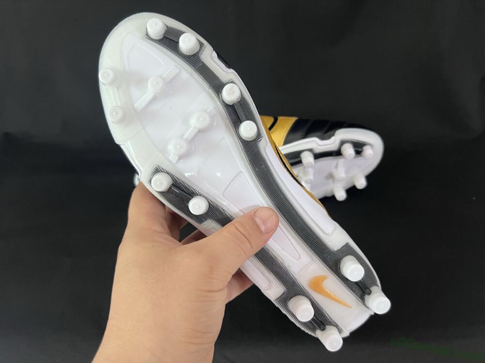 Nike Air Zoom Total 90 III FG Firm Ground Soccer Cleats - Black/Gold/White
