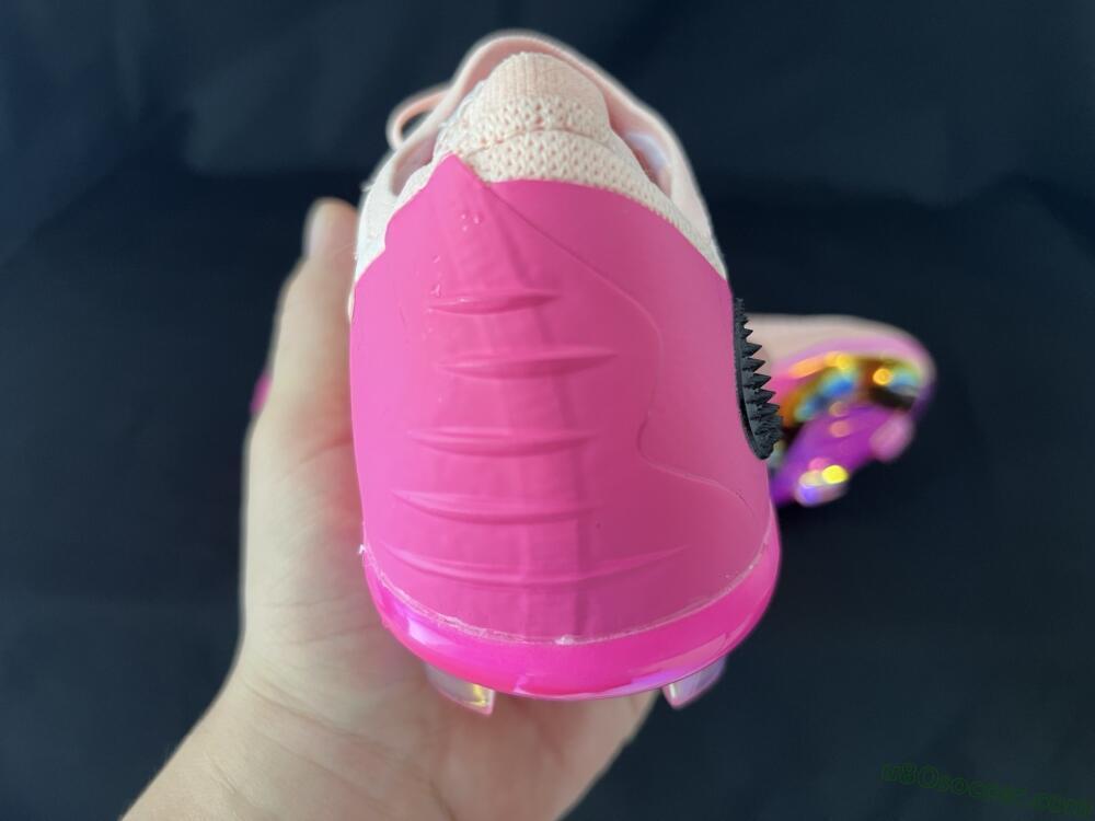 Nike Phantom 6 Low Elite FG Firm Ground Soccer Cleats - Pink/Black/Gold