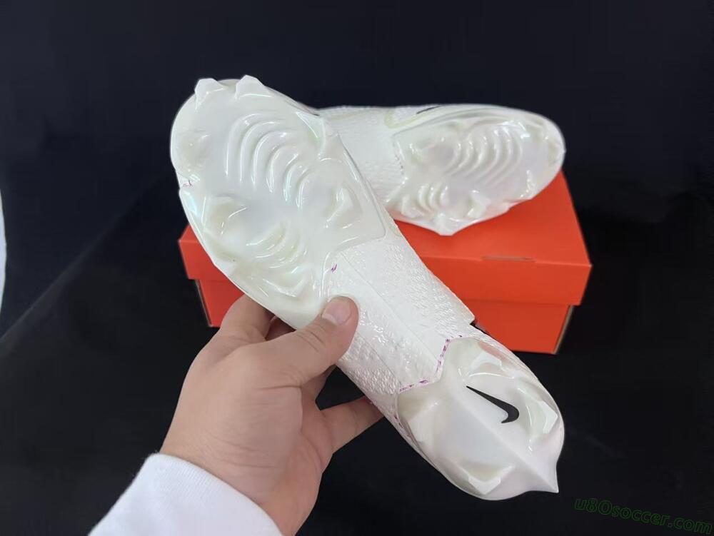 Nike Magista Obra FG Firm Ground Soccer Cleats - Ivory/Ivory/Black