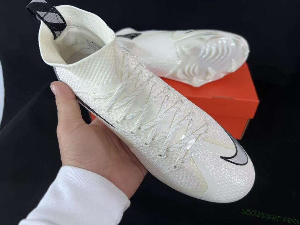 Nike Magista Obra FG Firm Ground Soccer Cleats - Ivory/Ivory/Black