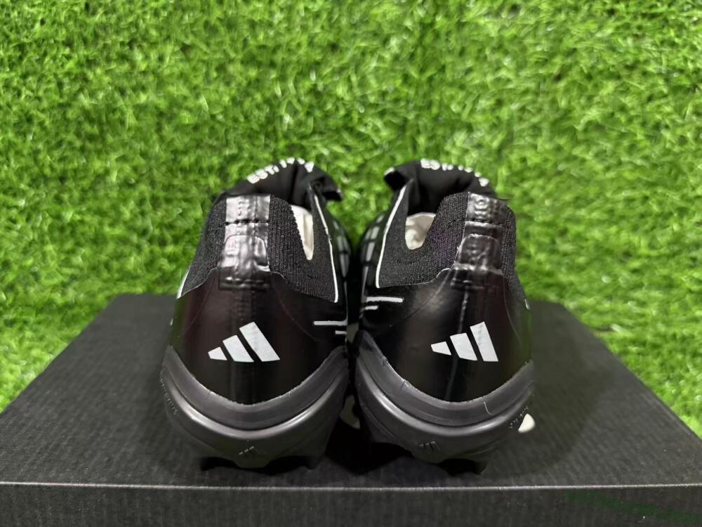 Adidas Predator 26 Elite Fold-Over Tongue FG Firm Ground Soccer Cleats - Black/Charcoal Gray/Steel Silver