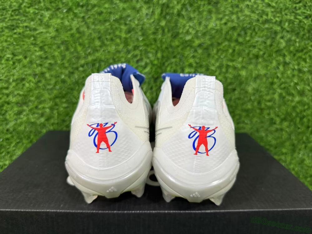 Adidas Predator 26 Elite Fold-Over Tongue FG Firm Ground Soccer Cleats - White/Electric Blue/Silver Gray