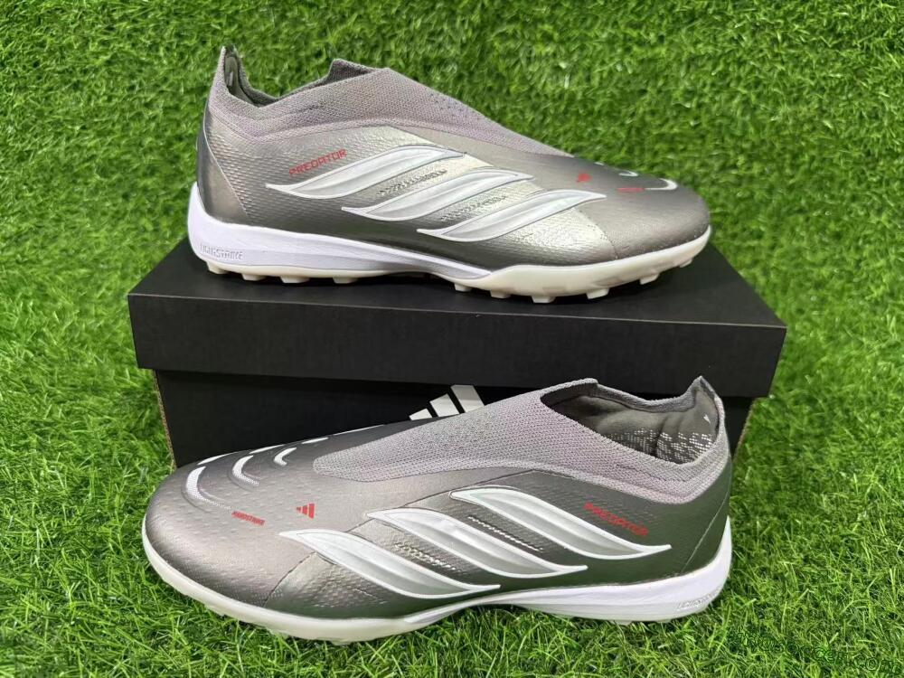 Adidas Predator 26 Elite Laceless TF Artificial Turf Soccer Shoes - Grey/Metallic Silver/Crimson Red