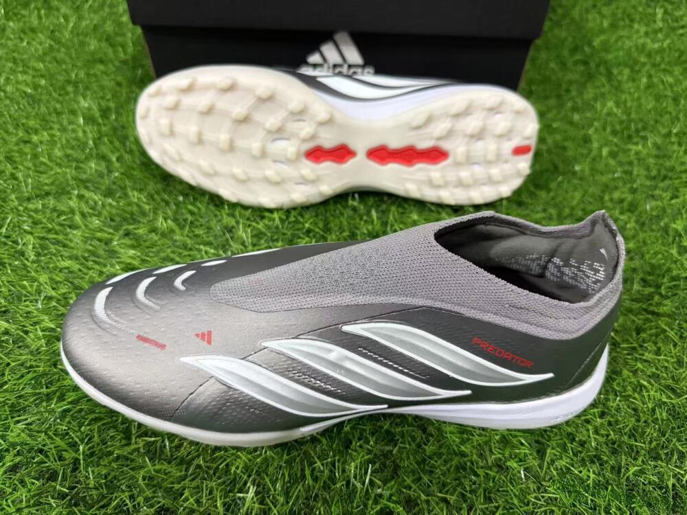 Adidas Predator 26 Elite Laceless TF Artificial Turf Soccer Shoes - Grey/Metallic Silver/Crimson Red