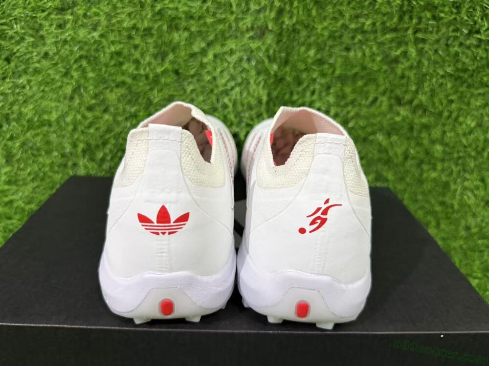Adidas Predator 26 Elite Laceless TF Artificial Turf Soccer Shoes - White/Cloud White/Solar Red