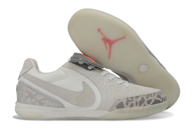 Nike Tiempo Street Gato SE IC Indoor & Futsal Soccer Shoes - White/Summit White/Photon Dust