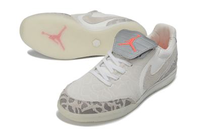 Nike Tiempo Street Gato SE IC Indoor & Futsal Soccer Shoes - White/Summit White/Photon Dust