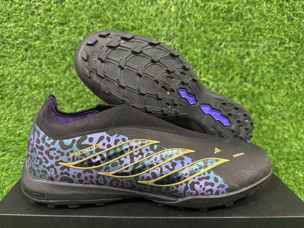 Adidas Predator 26 Elite Laceless TF Artificial Turf Soccer Shoes - Black/Metallic Gold/Iridescent Leopard