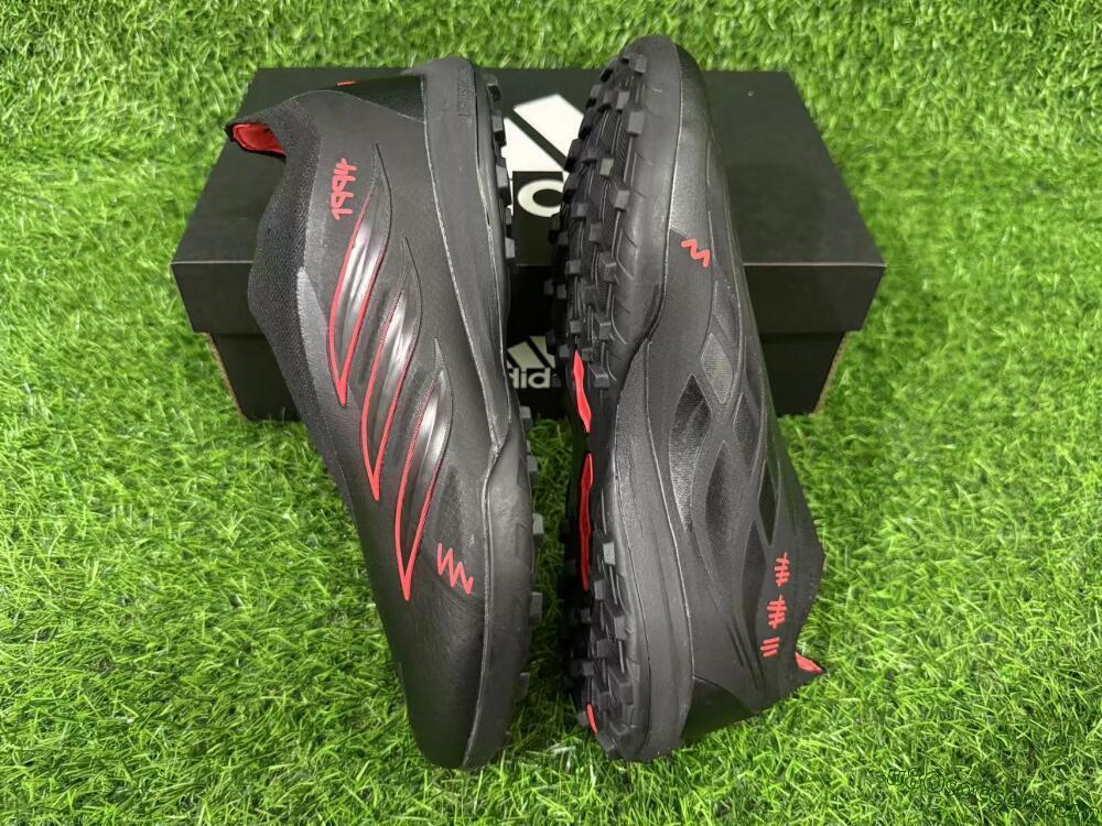Adidas Predator 26 Elite Laceless TF Artificial Turf Soccer Shoes - Black/Core Black/Solar Red