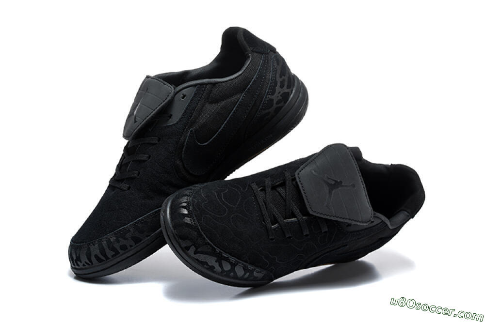 Nike Tiempo Legend SE IC Indoor & Futsal Soccer Shoes - Black/Triple Black/Matte Black 6