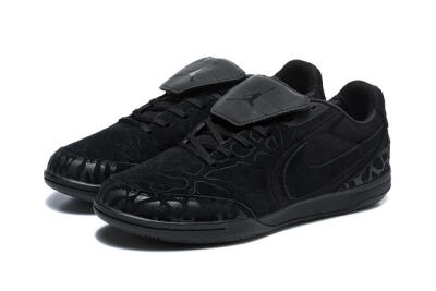 Nike Tiempo Legend SE IC Indoor & Futsal Soccer Shoes - Black/Triple Black/Matte Black