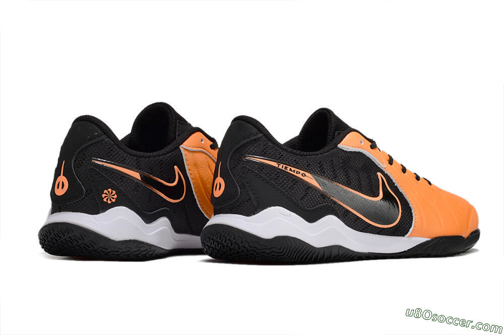 Nike Tiempo フットボールシューズ オレンジ/黒 Orange, Black, and White Nike Tiempo Legend 10 Elite IC
