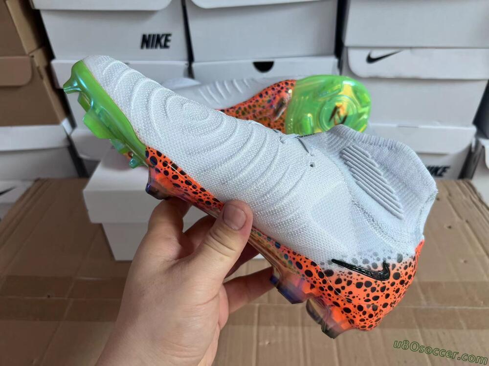 Nike Phantom Luna Elite NU FG Firm Ground Soccer Cleats - White/Black/Orange