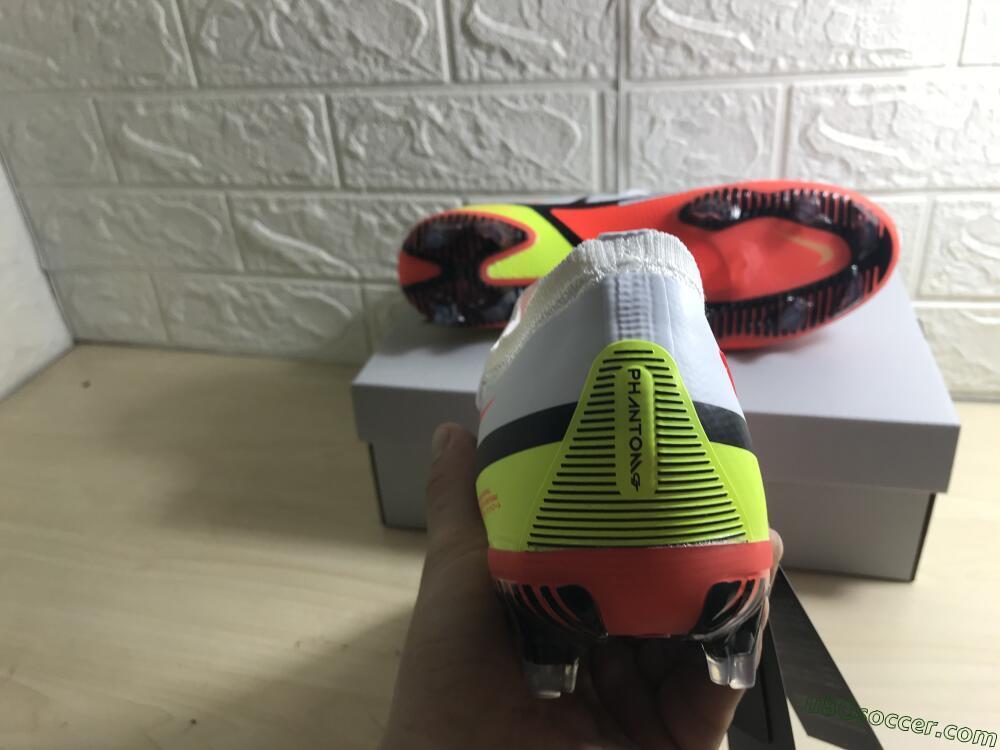 Nike Phantom GT 2 Elite FG Firm Ground Soccer Cleats - White/Red/Green
