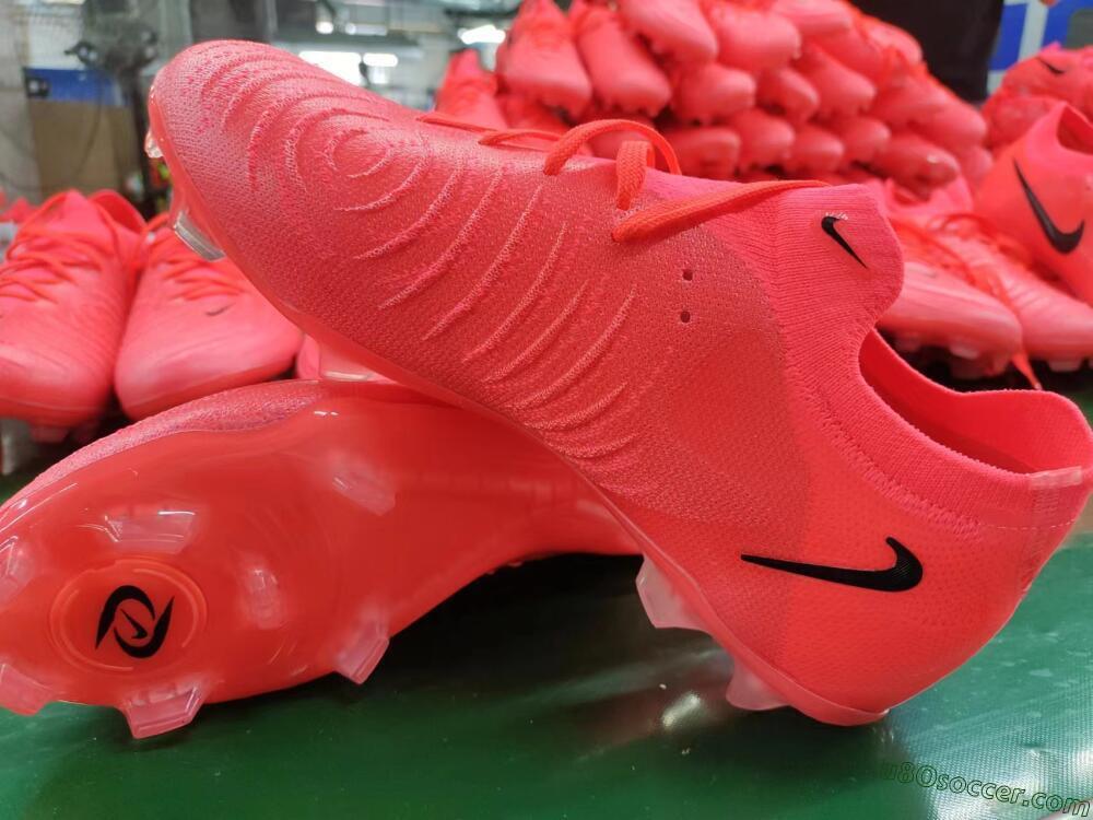 Nike Phantom Luna 2 Elite LV8 FG Firm Ground Soccer Cleats - Red/Black/Pink