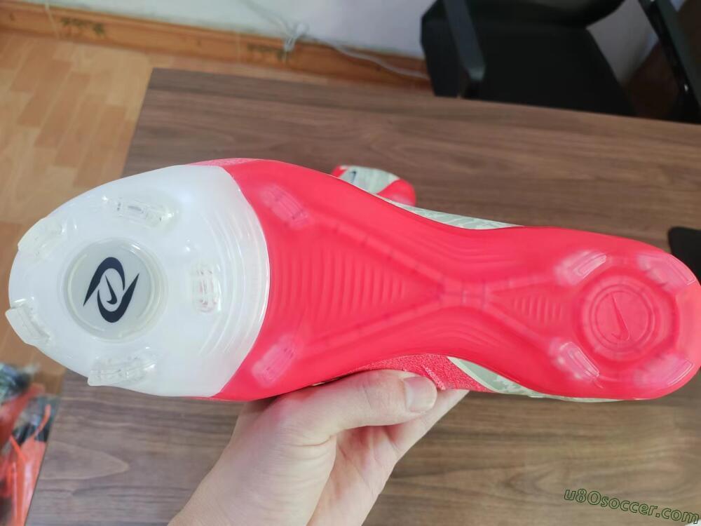 Nike Phantom Luna Elite FG Firm Ground Soccer Cleats - Red/Black/Green