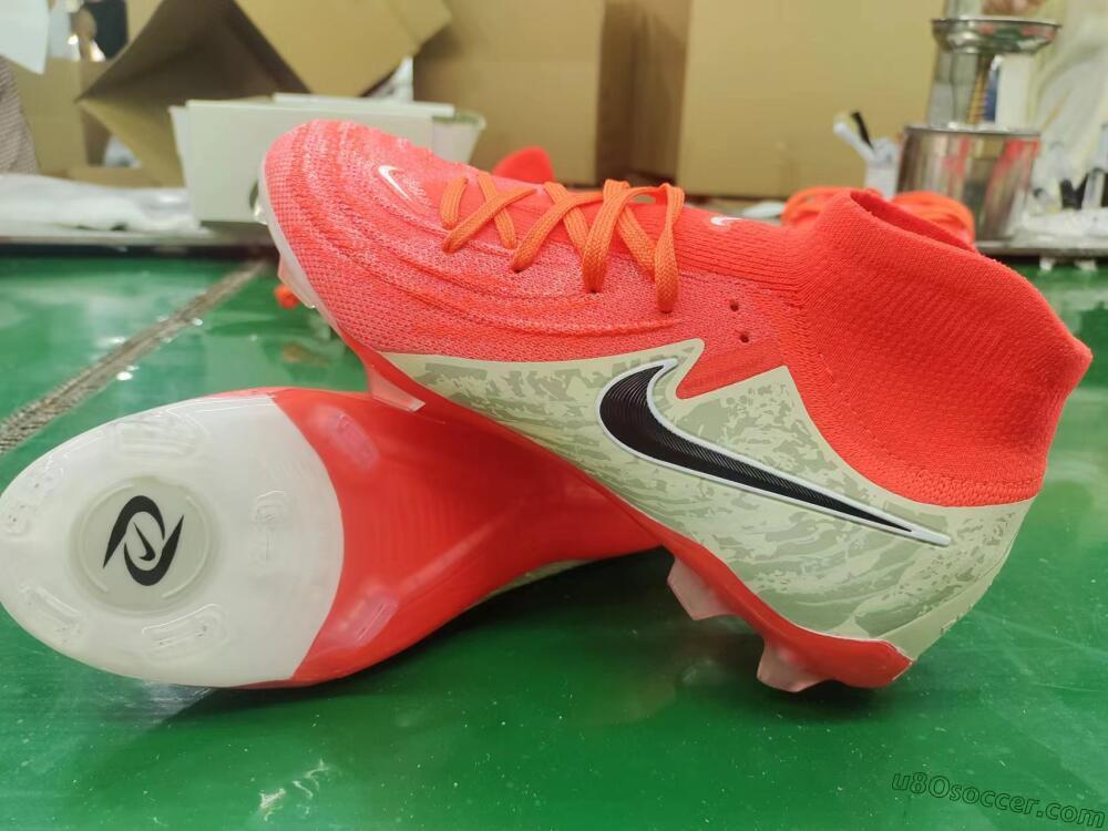 Nike Phantom Luna Elite FG Firm Ground Soccer Cleats - Red/Brown/Black