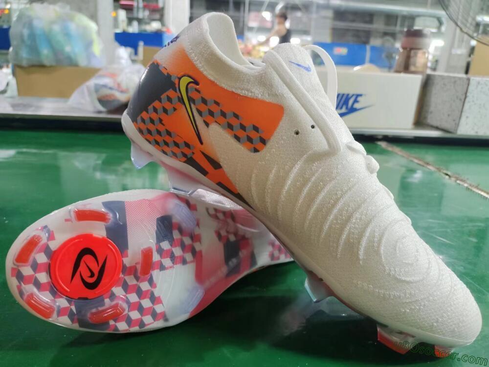 Nike Phantom Luna 2 Elite Olympics 2024 FG Firm Ground Soccer Cleats - White/Multicolor