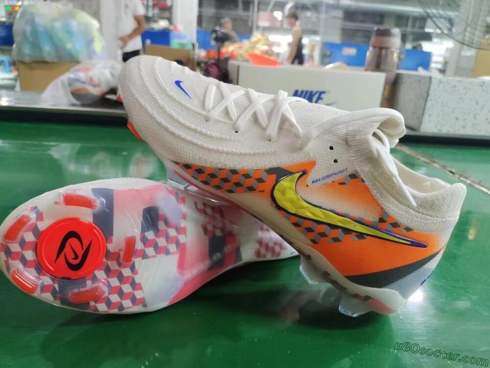 Nike Phantom Luna 2 Elite Olympics 2024 FG Firm Ground Soccer Cleats - White/Multicolor