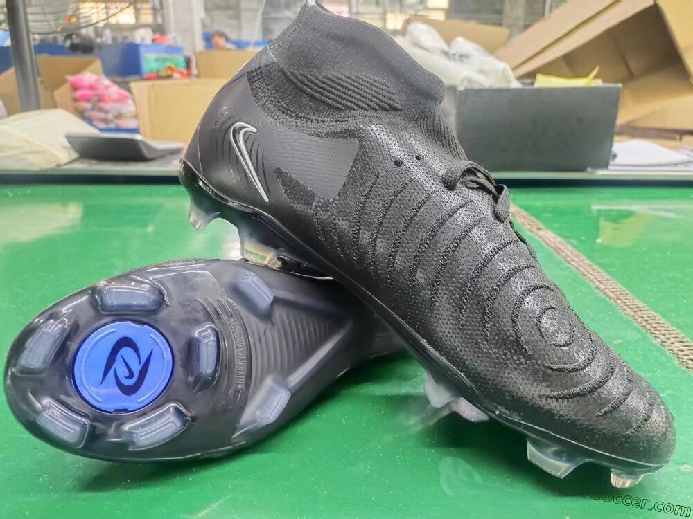 Nike Phantom Luna Elite FG Firm Ground Soccer Cleats - Black/White/Blue