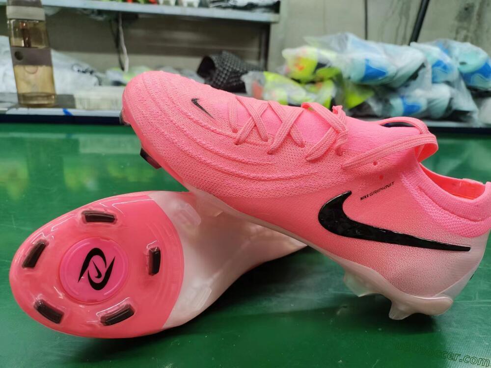 Nike Phantom Luna Elite FG Firm Ground Soccer Cleats - Pink/Black