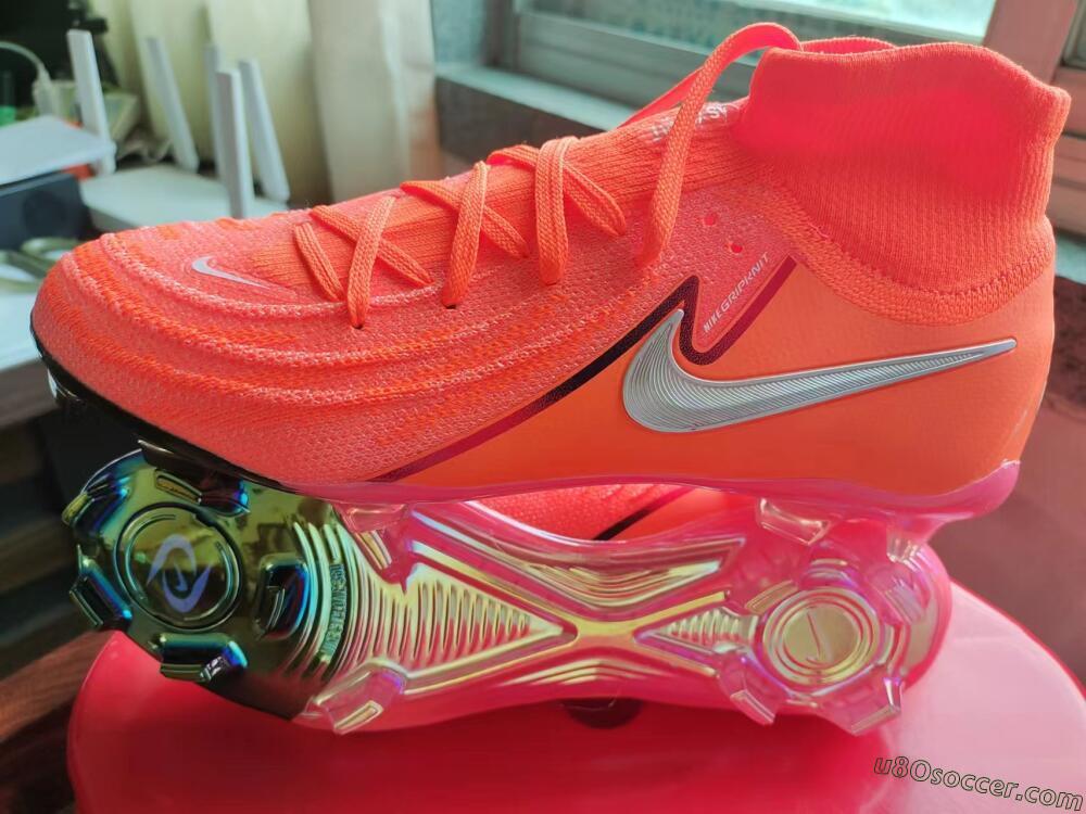 Nike Phantom Luna Elite FG Firm Ground Soccer Cleats - Red/Black/Gold