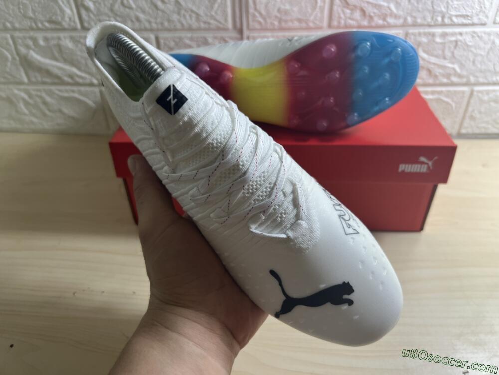 Puma Future Z 1.3 Instinct MG Multi Ground Soccer Cleats - White/Black