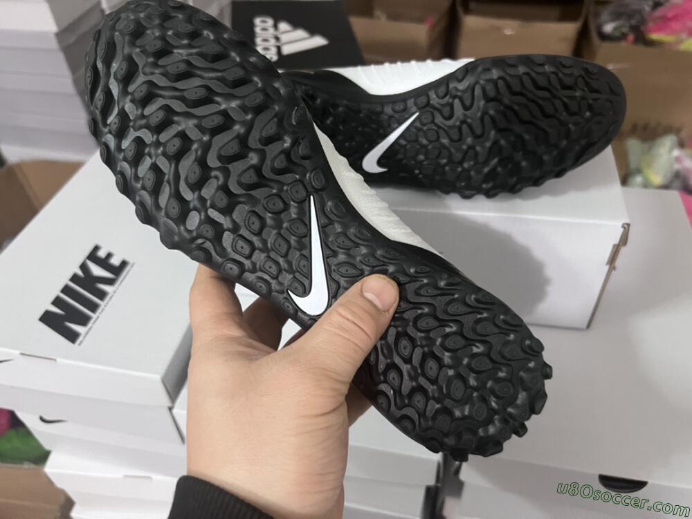 Nike Phantom Luna Elite NU FG Firm Ground Soccer Cleats - White/Black/Gold