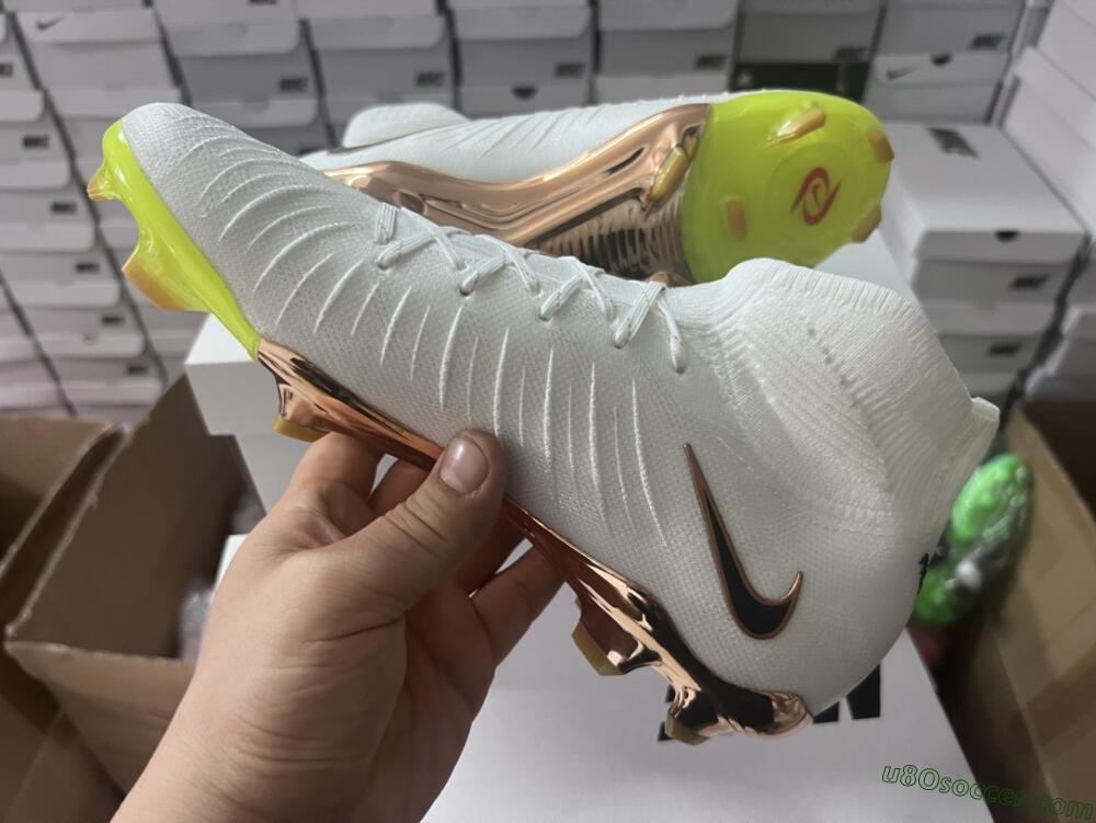 Nike Phantom Luna Elite NU FG Firm Ground Soccer Cleats - White/Black/Gold