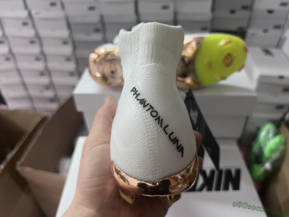 Nike Phantom Luna Elite NU FG Firm Ground Soccer Cleats - White/Black/Gold