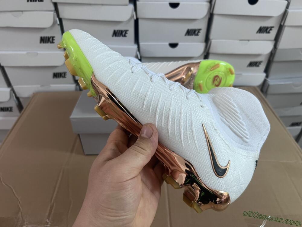 Nike Phantom Luna Elite NU FG Firm Ground Soccer Cleats - White/Gold/Black