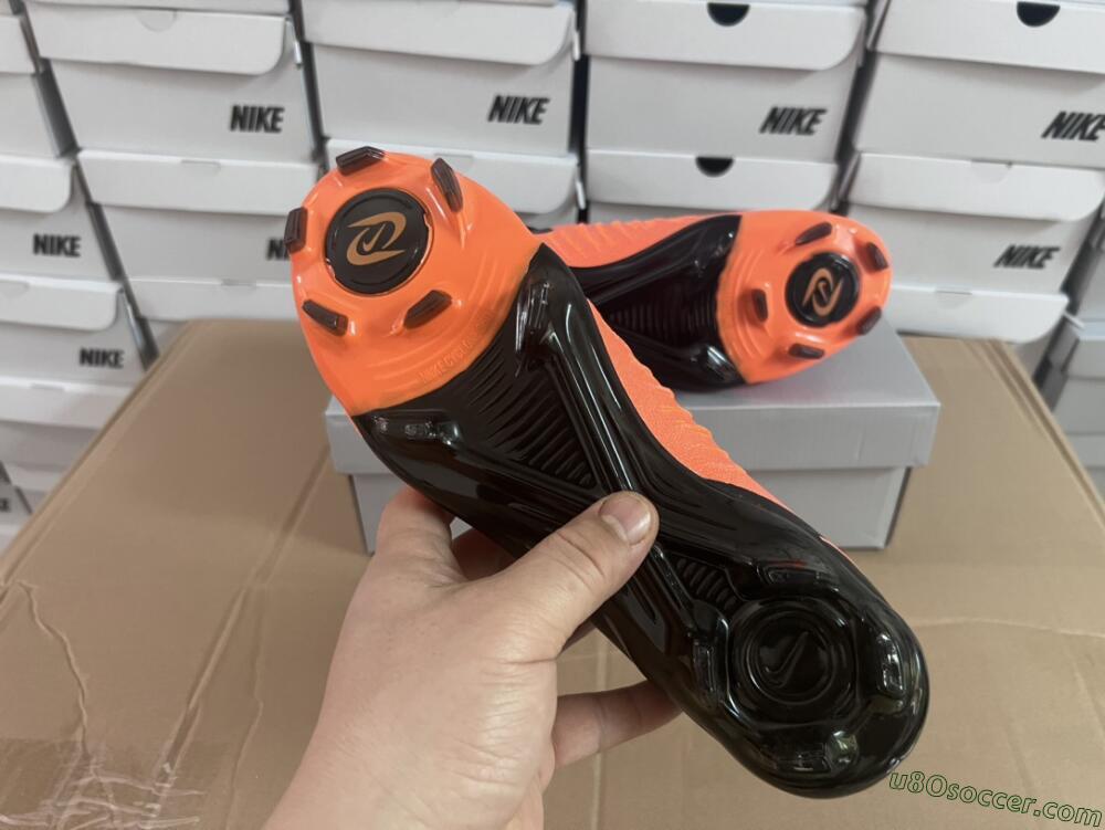 Nike Phantom Luna Elite NU FG Firm Ground Soccer Cleats - Orange/Black