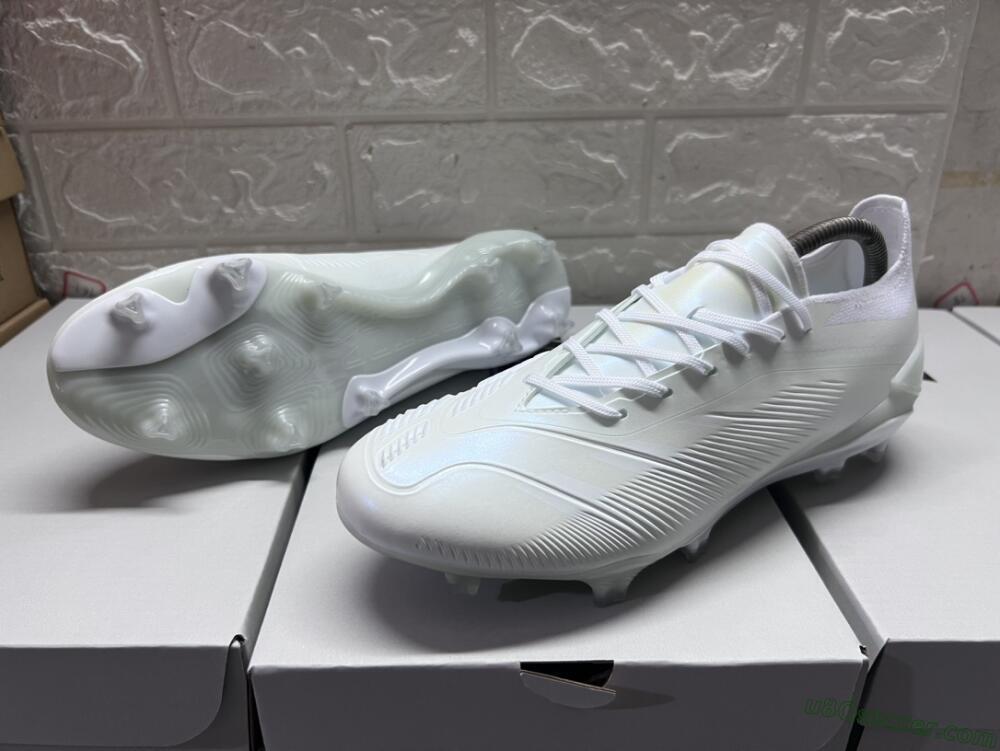 Adidas Predator Accuracy.1 FG Firm Ground Soccer Cleats - White/Beige
